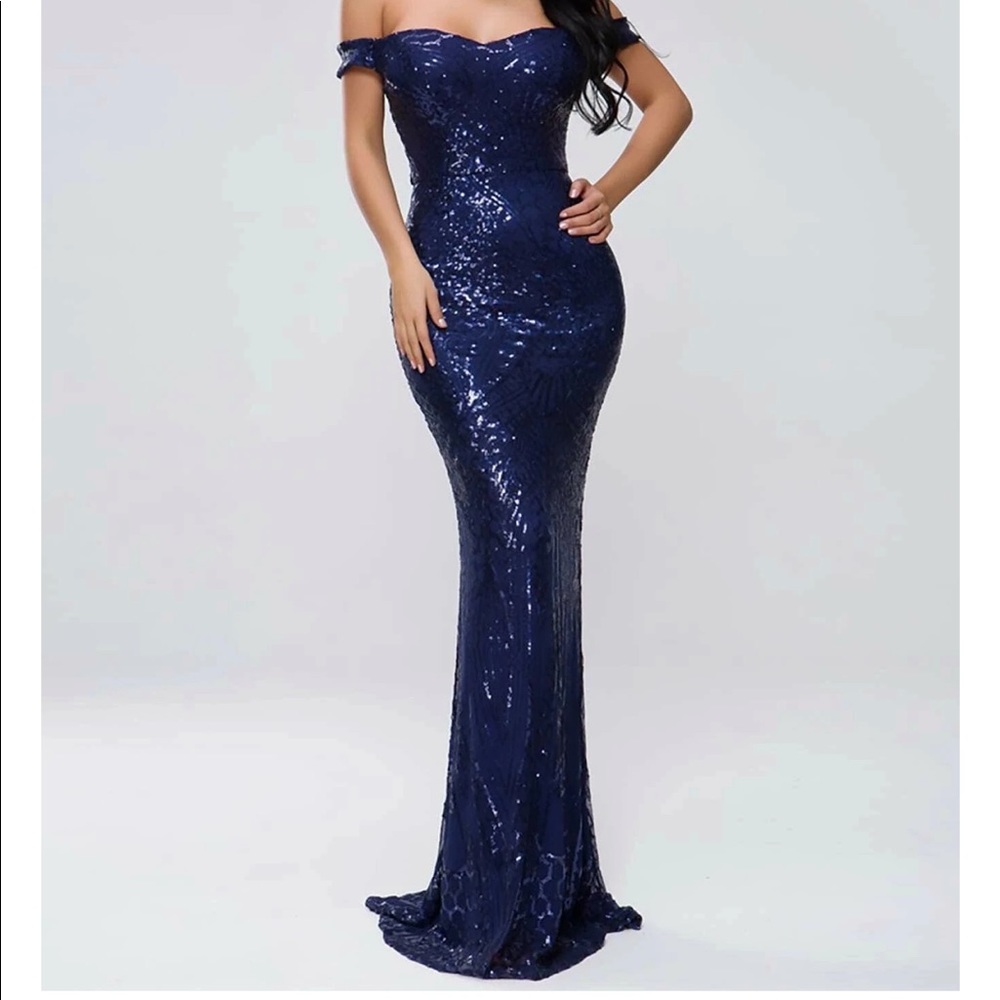 NEW WITH TAGS!! PROM FORMAL NIGHT Dark Blue Sequin Bodycon Dress